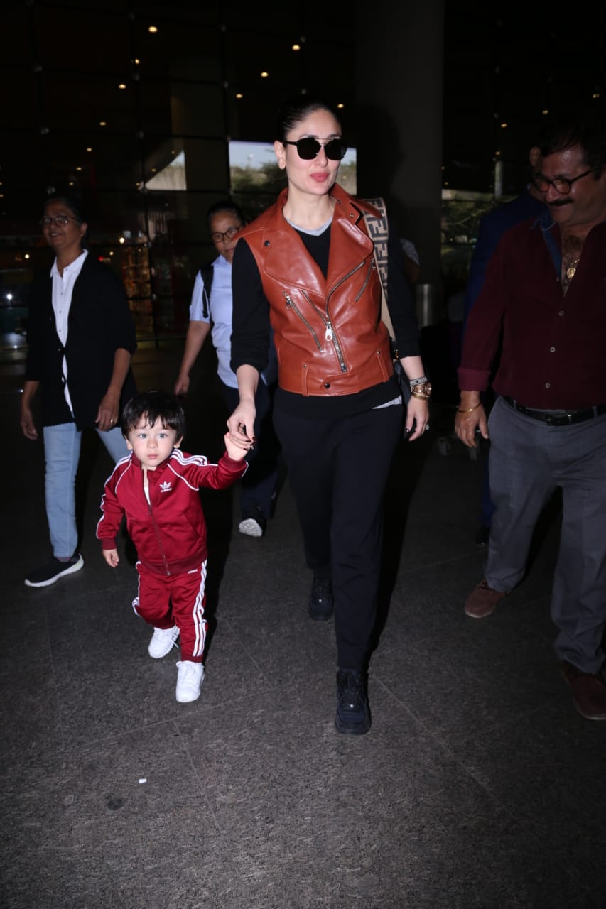 Bollywood Tadka, करीना कपूर खान इमेज, तैमूर अली खान इमेज, पेरिस इमेज, वैकेशन इमेज, एयरपोर्ट इमेज, मुंबई इमेज, सैफ अली खान इमेज, लेटेस्ट इमेज, क्यू अंदाज इमेज, शरारतें इमेज