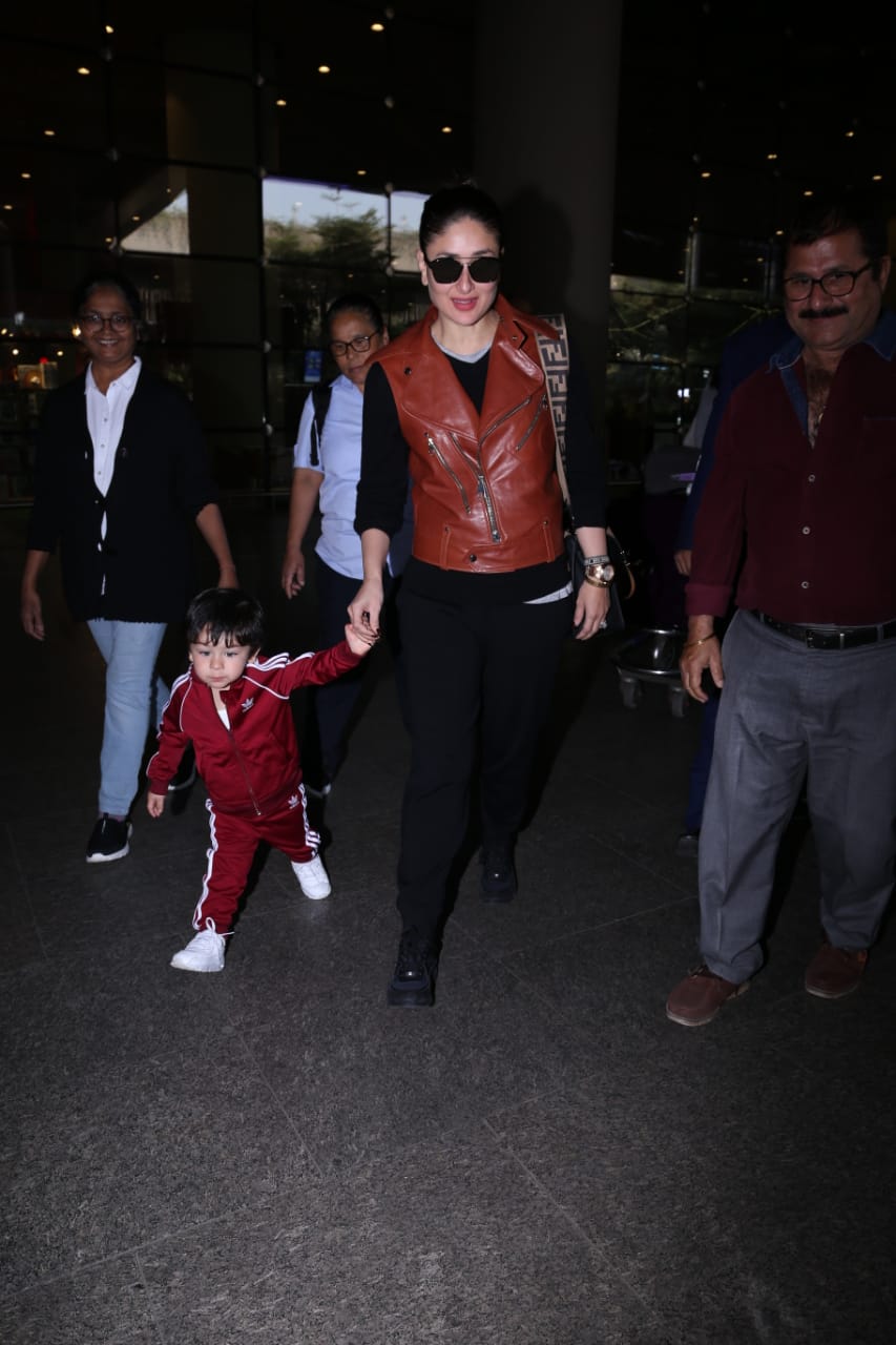 Bollywood Tadka, करीना कपूर खान इमेज, तैमूर अली खान इमेज, पेरिस इमेज, वैकेशन इमेज, एयरपोर्ट इमेज, मुंबई इमेज, सैफ अली खान इमेज, लेटेस्ट इमेज, क्यू अंदाज इमेज, शरारतें इमेज