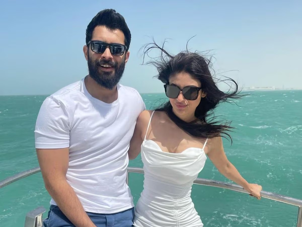 Mouni Roy husband  Suraj Nambiar  networth