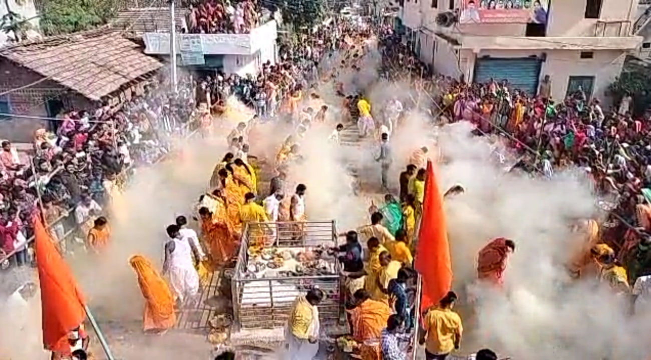 Khanderao Temple Fire Festival