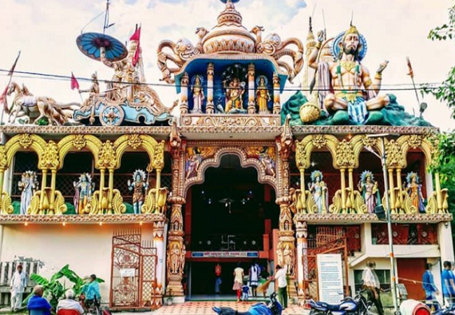 क्या आप पर भी चढ़ी है इश्क की खुमारी तो आज ही जाएं इस मंदिर, उतर जाएगा सारा खुमार - saharanpur behat road hanuman temple lovers are brought here