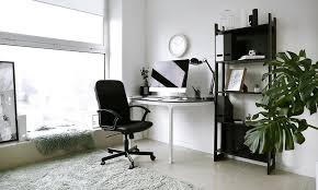 PunjabKesari Office Desk Vastu