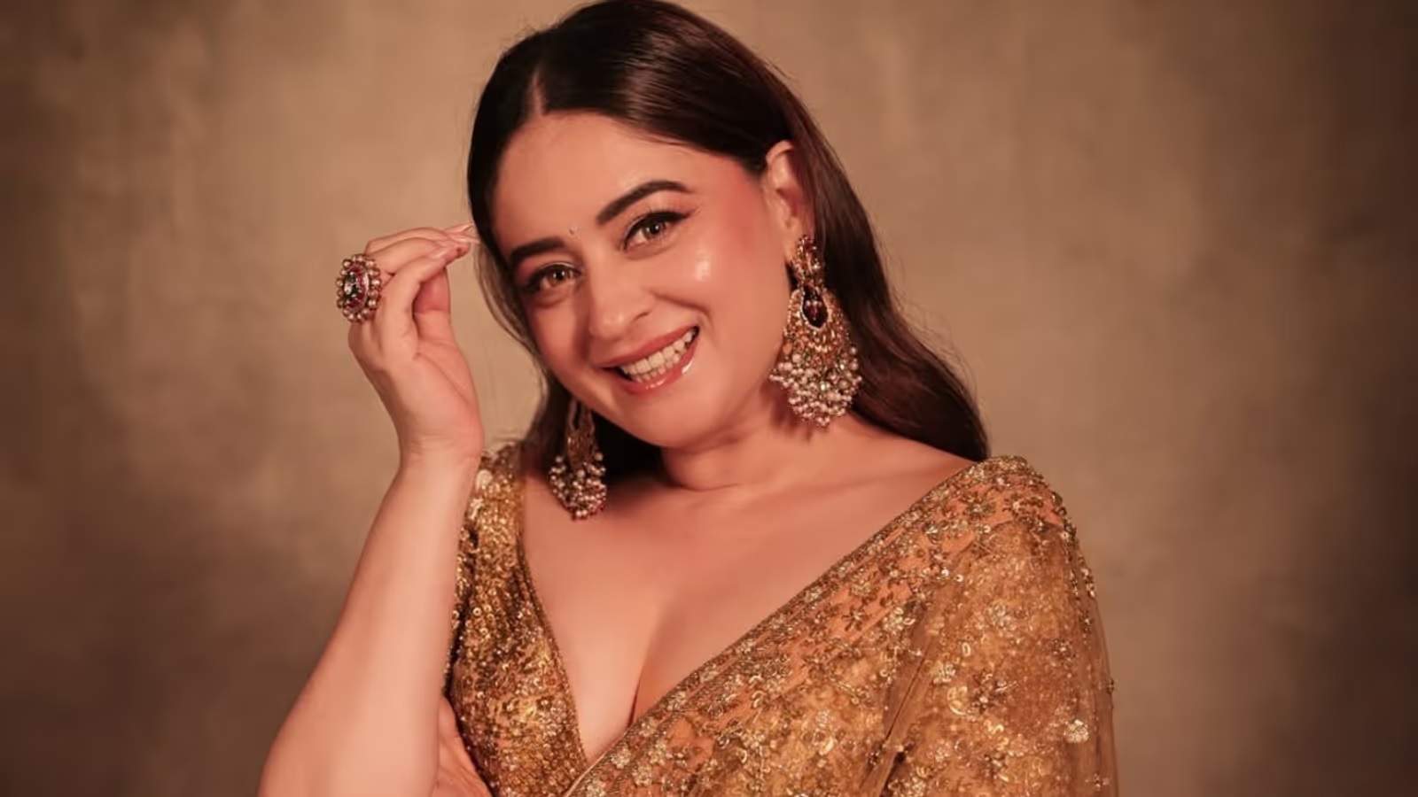 Mahi Vij Social Media Break
