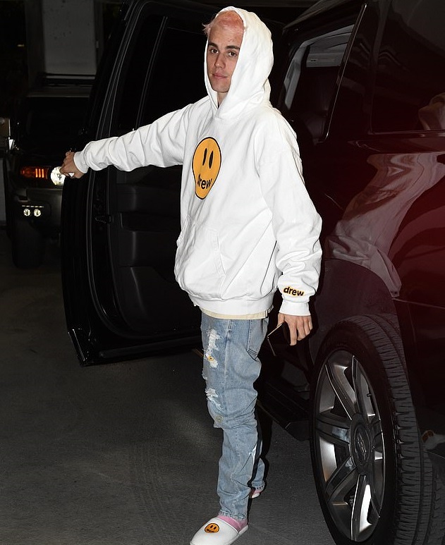 Bollywood Tadka,Justin Bieber image, Justin Bieber photo,Justin Bieber pictures, jHailey Beiber image, Hailey Beiber photo, Hailey Beiber pictures