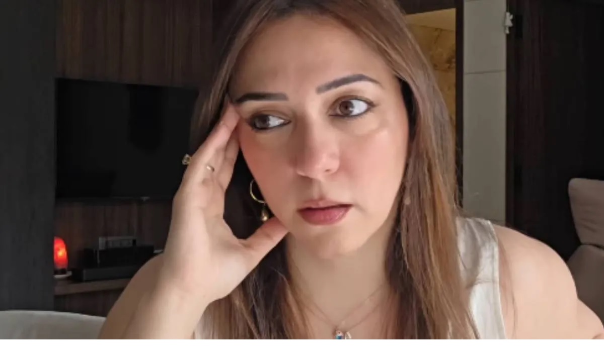 Nauheed Cyrusi Miscarriage