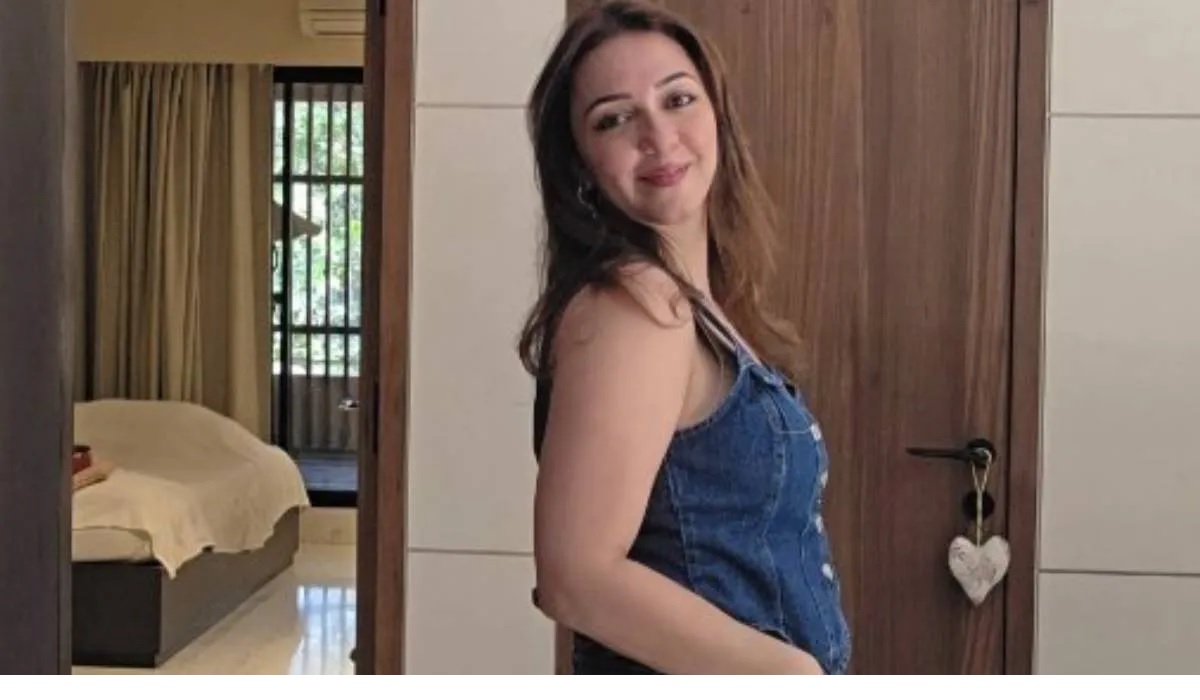 Nauheed Cyrusi Miscarriage