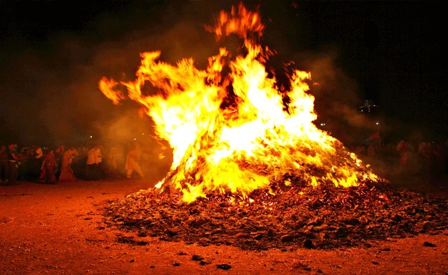 PunjabKesari, kundli tv, holi image