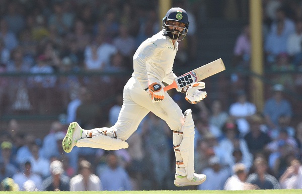 cricket news in hindi, Ind vs Aus, Team India, allrounder Ravindra Jadeja, Test fifty, sydney, jadeja style celebrate