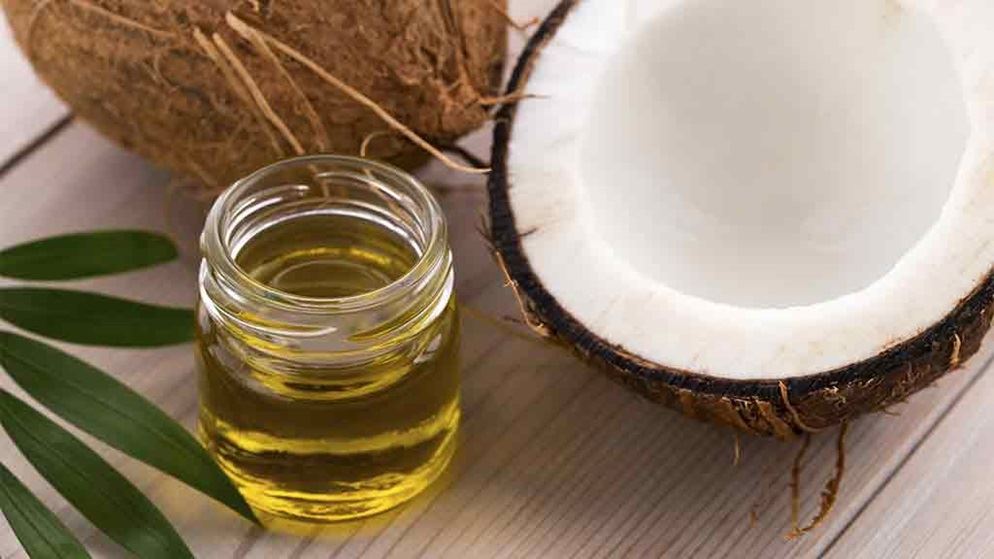 PunjabKesari, coconut oil image, नारियल तेल इमेज