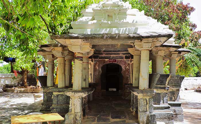 PunjabKesari अचलेश्वर महादेव मंदिर, Achaleshwara Mahadev Mandir, Mount Abu Mandir, Mount Abu Shiv temple, Mount Abu Achaleshwara Mahadev Mandir, Achaleshwara Mahadev Temple, Mahadev Temple, Shiv Mandir, Religious Place, Religious Sthan, Dharm