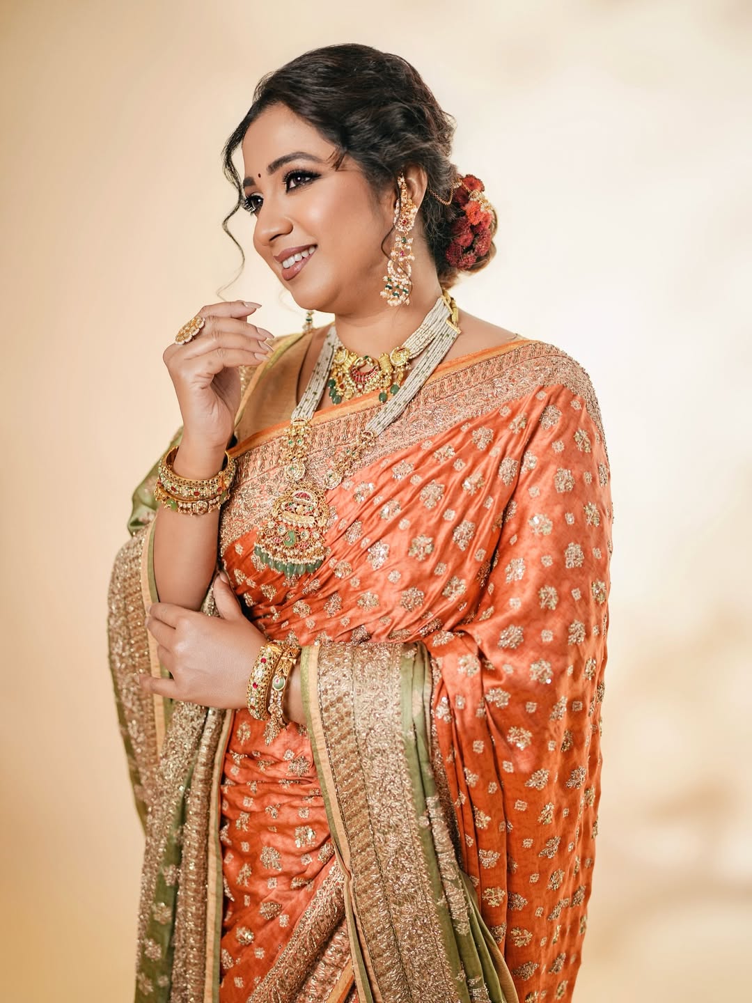  Shreya Ghoshal Saree Look