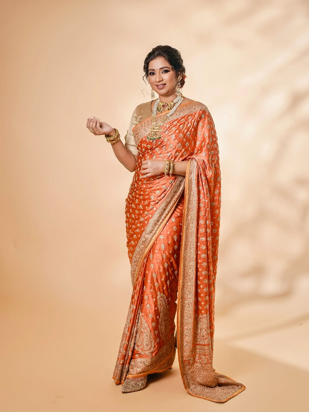  Shreya Ghoshal Saree Look