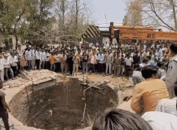 PunjabKesari, Madhya Pradesh News, MP Crime News, MP Accidents 2025, Coldrif Syrup Case, Delhi Mumbai Expressway Accident, BJP Leader Controversy, Honeymoon Murder Case, Indore Businessman Murder, Khandwa Gangrape Case, Mandsaur Accident, 19 Minuts 34 Second