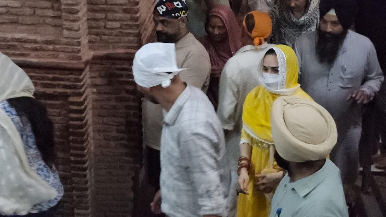 Preity Zinta visit golden temple