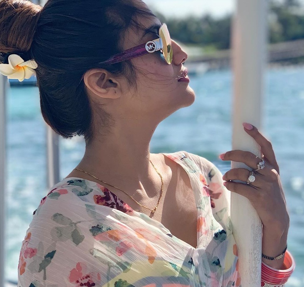 Bollywood Tadka, नुसरत जहां इमेज, नुसरत जहां फोटो, नुसरत जहां पिक्चर