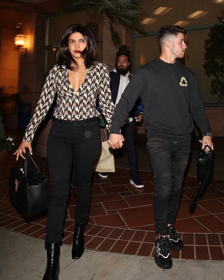 Bollywood Tadka,priyanka chopra image, priyanka chopra photo, priyanka chopra picture, nick jonas image, nick jonas photo,nick jonas picture,