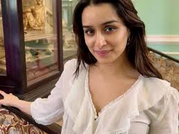 Shraddha Kapoor Asha Bhosle relation