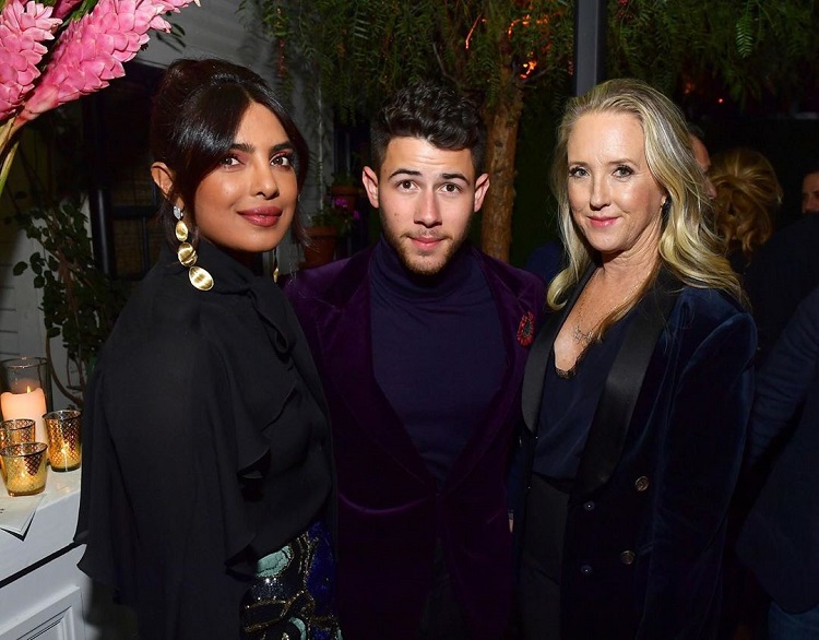 Bollywood Tadka,priyanka chopra image, priyanka chopra photo, priyanka chopra pictures, nick jonas image, nick jonas photo, nick jonas pictures