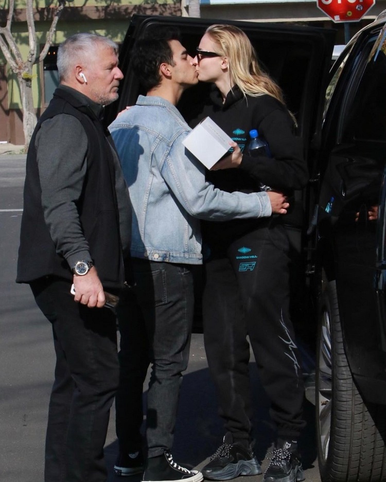 Bollywood Tadka,joe jonas picture, joe jonas photo,joe jonas picture, sophie turner picture, sophie turner photo,sophie turner picture