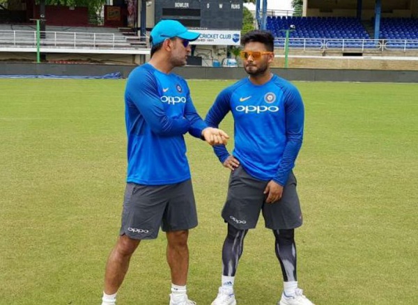 वर्ल्ड कप से पहले धोनी के लिए आसान नहीं होगी राह, Dhoni and pant