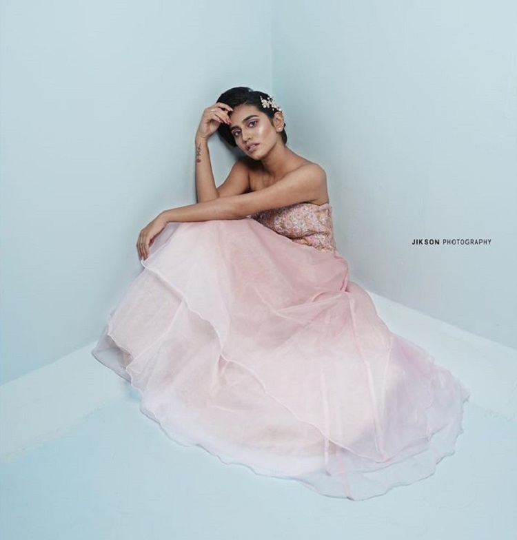 Bollywood Tadka,priya prakash varrier image, priya prakash varrier photo, priya prakash varrier pictures,