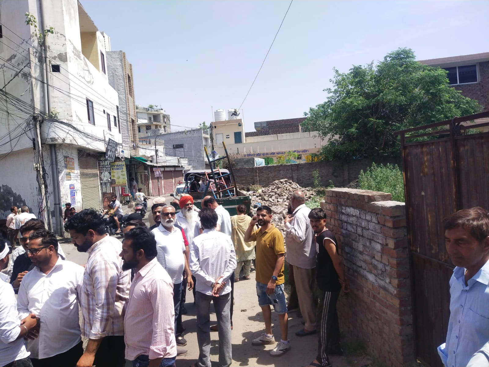 PunjabKesari, Accusations on AAP MLA Madan Lal Bagga