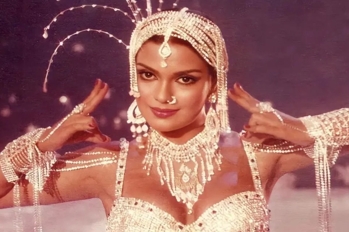  Zeenat Aman reveal Bollywood secret