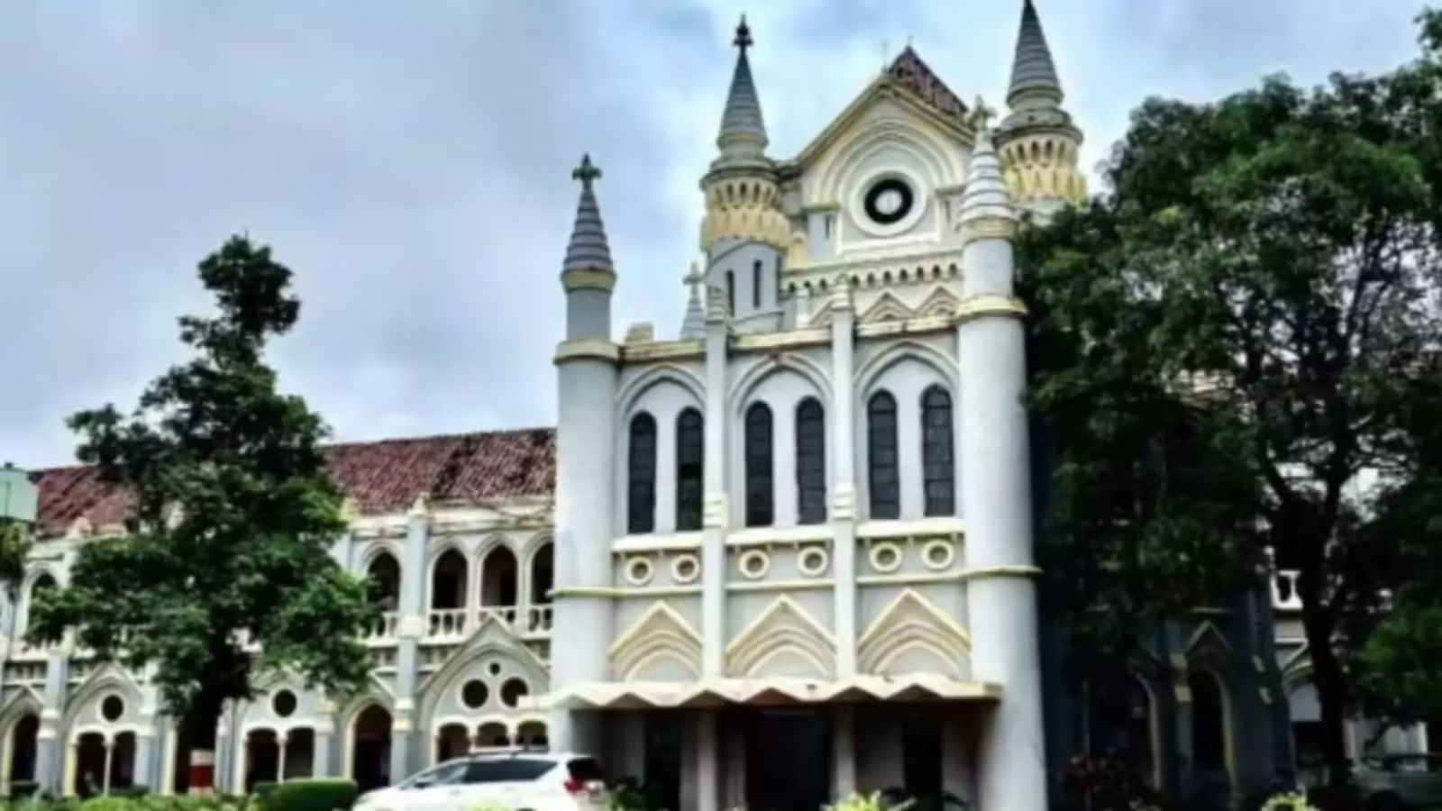 PunjabKesari,. MP High Court, Madhya Pradesh, 13-year-old survivor, pregnancy termination, 28 weeks pregnancy, MTP case, court order, India judiciary, medical board report