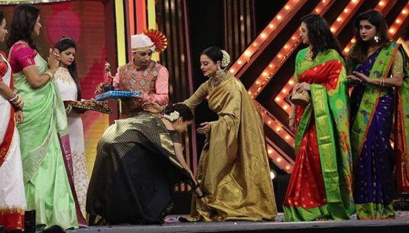 Bollywood Tadka, कंगना रनौत इमेज, रेखा इमेज, अवॉर्ड शो इमेज, स्पेशल बॉन्डिंग इमेज, सरोज खान इमेज
