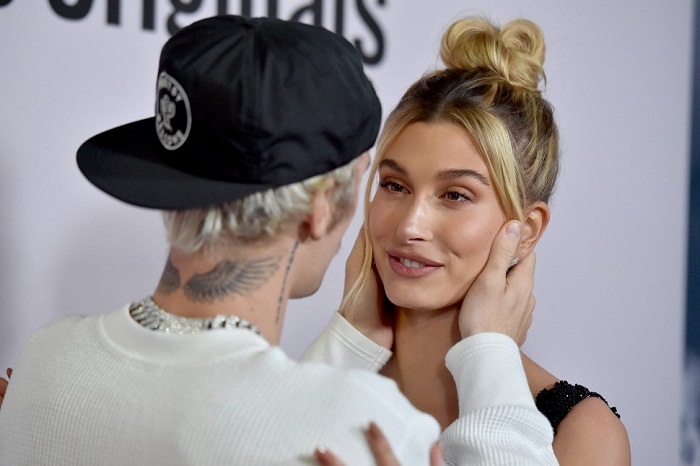 Bollywood Tadka, Hailey Baldwin And Justin Bieber Images, Hailey Baldwin And Justin Bieber Pictures, Hailey Baldwin And Justin Bieber Photos