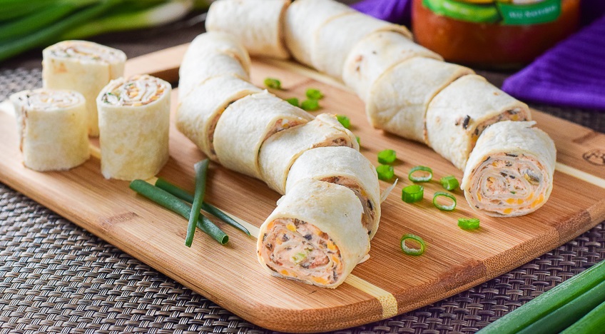 PunjabKesari, Turkey and Cheddar Pinwheels