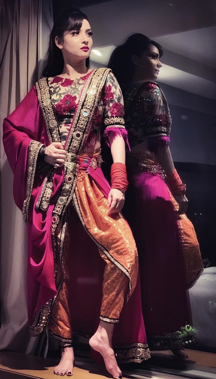 Bollywood Tadka, अंकिता लोखंडे इमेज, अंकिता लोखंडे फोटो, अंकिता लोखंडे पिक्चर