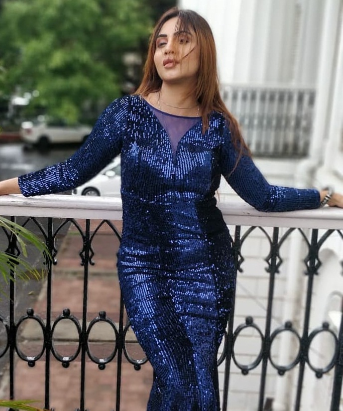 Bollywood Tadka, अर्शी खान इमेज, अर्शी खान फोटो, अर्शी खान पिक्चर