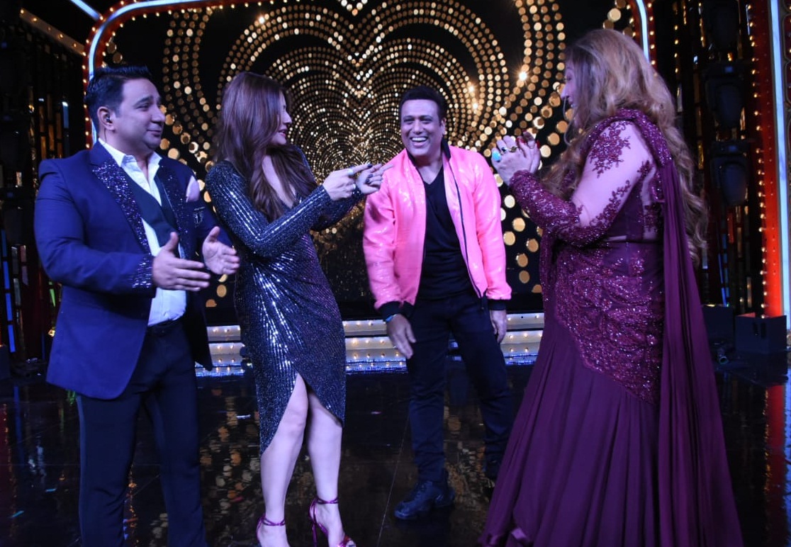 Bollywood Tadka,रवीना टंडन इमेज,रवीना टंडन फोटो,रवीना टंडन पिक्चर, गोविंदा इमेज, गोविंदा फोटो, गोविंदा पिक्चर, सुनीता अहूजा इमेज,सुनीता अहूजा फोटो,सुनीता अहूजा पिक्चर