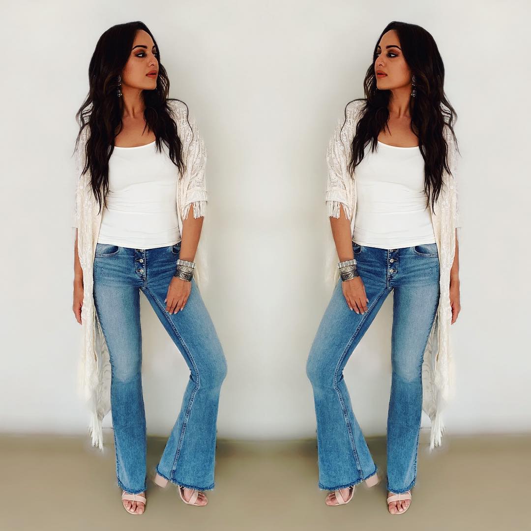 Bollywood Tadka, sonakshi sinha hd photo, sonakshi sinha photo, sonakshi sinha images, sonakshi sinha picture, सोनाक्षी सिन्हा फोटो, सोनाक्षी सिन्हा इमेज