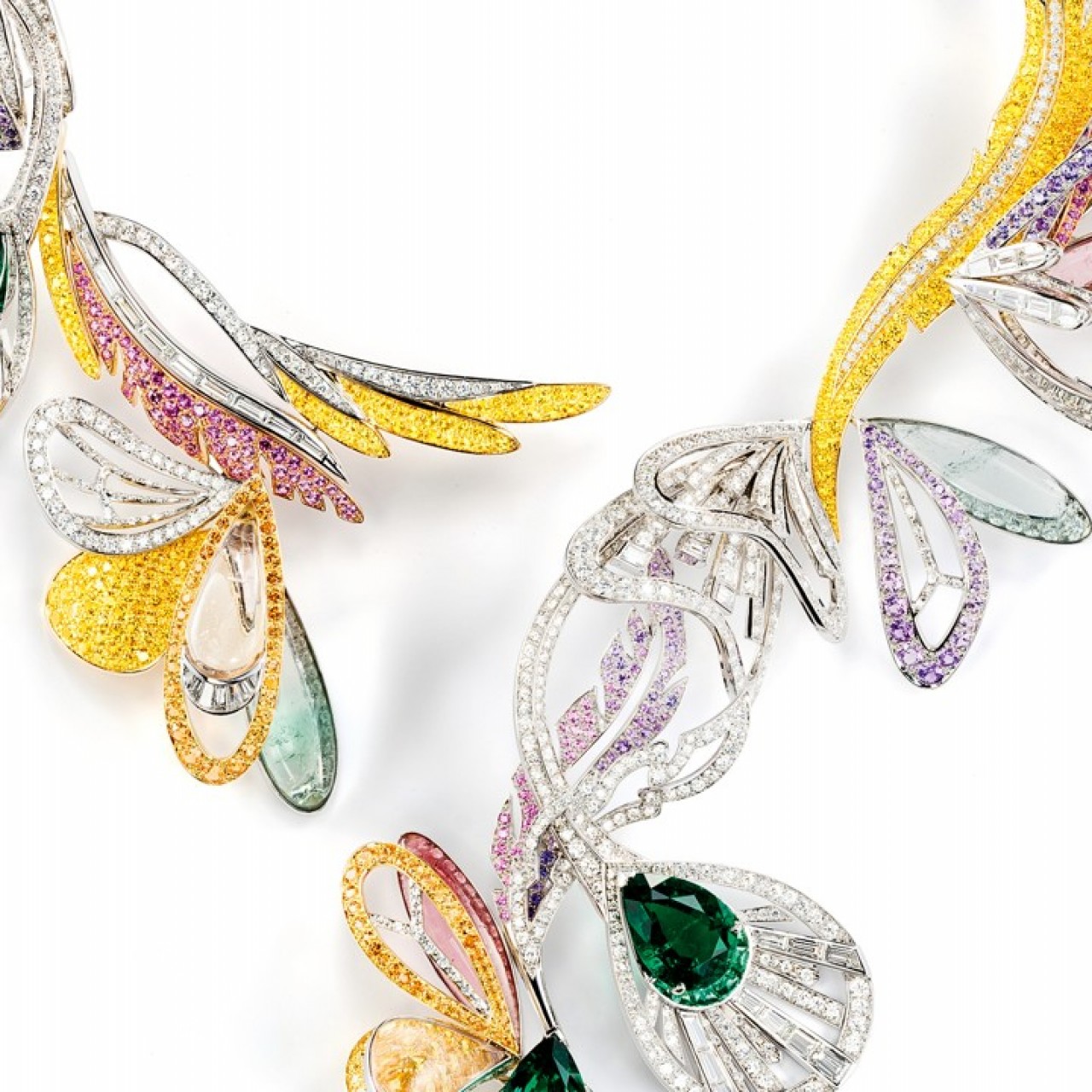 PunjabKesari, Feminine flowers, heart and butterfly motifs jewellery , Nari