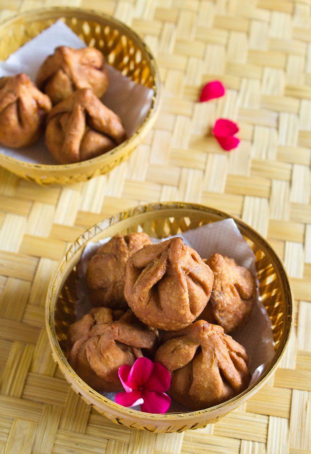 PunjabKesari,nari,fried gur modak