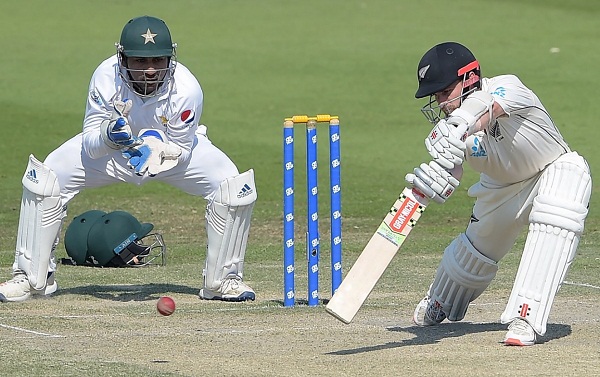 new zealand captain williamson doesnt wait for sponsor picks trophy himself