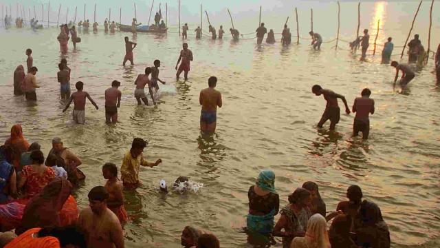 Narmada Ghats, Magh Sankranti 2020, माघ संक्रांति 2020, मकर संक्रांति, Makar Sankranti, Makar Sankranti, Surya Uttrayan, सूर्य उत्तरायण, माघ माह, माघ माह स्नान, Holy bath in magh month