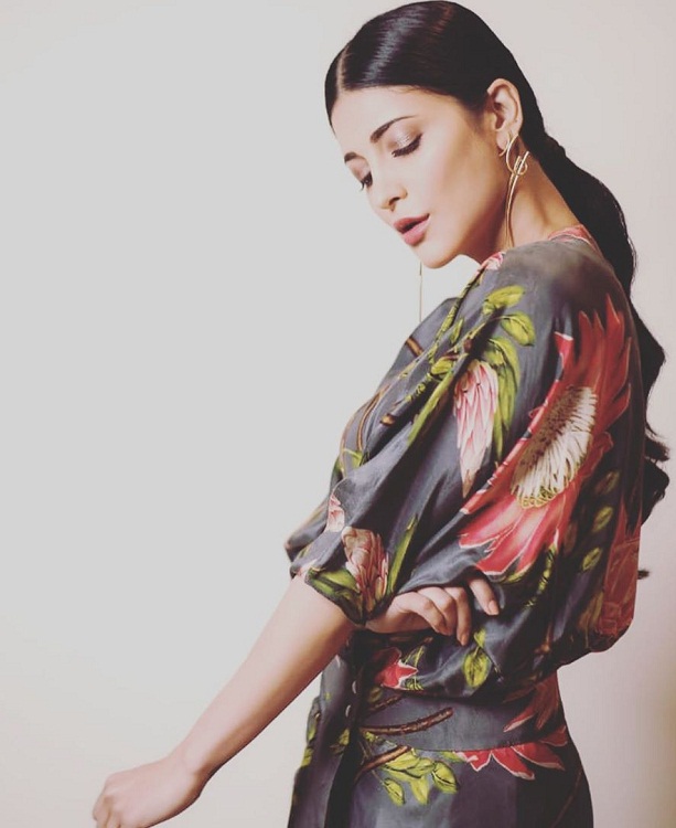 Bollywood Tadka, Shruti Hassan Images