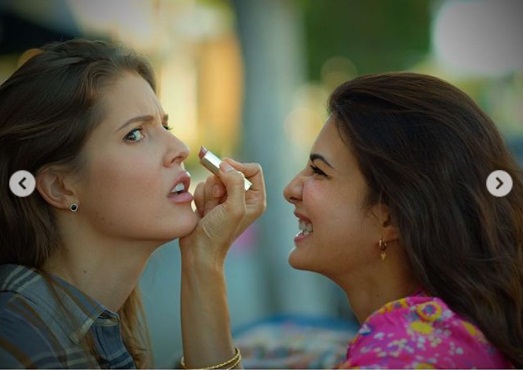 Bollywood Tadka,jacqueline fernandez duplicate photo ,जैकलीन फर्नांडिस फोटो ,jacqueline fernandez photo ,amanda cerny photo 