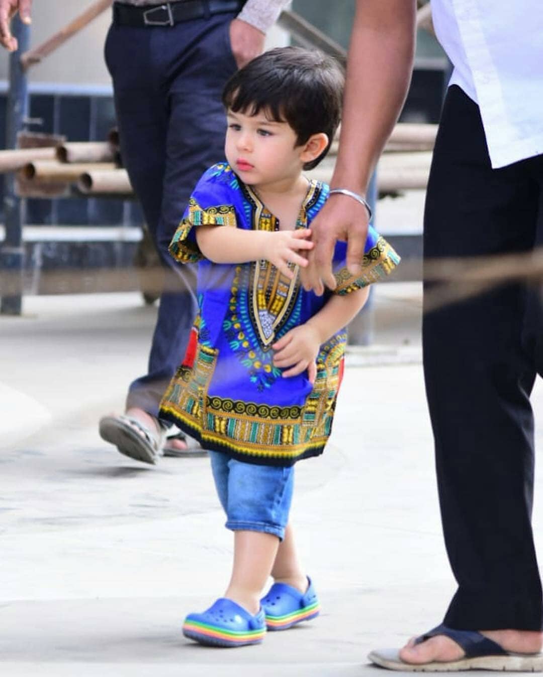 Bollywood Tadka, तैमूर अली खान इमेज, तैमूर अली खान फोटो, तैमूर अली खान पिक्चर, करीना कपूर खान इमेज, करीना कपूर खान फोटो, करीना कपूर खान पिक्चर, सैफ अली खान इमेज, सैफ अली खान फोटो, सैफ अली खान पिक्चर