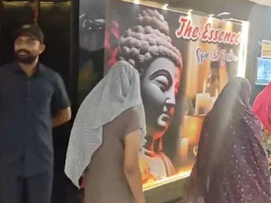 PunjabKesari, Durg, Chhattisgarh, Sex Racket, Police Raid, Vaishali Nagar, Isha Hotel, Crime News, Human Trafficking, Prostitution, Hotel Manager Arrested