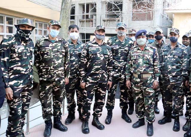 PunjabKesari, SSB Soldier Image