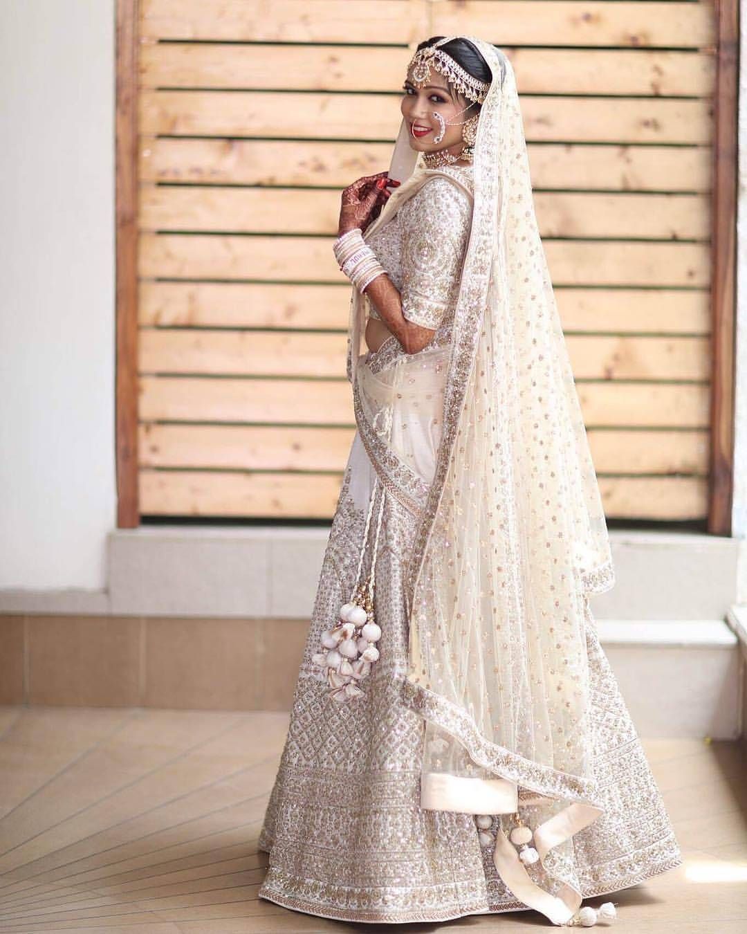 PunjabKesari, white wedding lehenga Image 