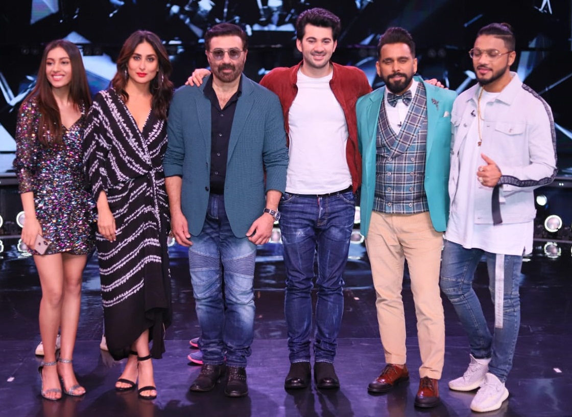 Bollywood Tadka, करीना कपूर खान इमेज, करीना कपूर खान फोटो, करीना कपूर खान पिक्चर, सनी देओल इमेज, सनी देओल फोटो, सनी देओल पिक्चर,