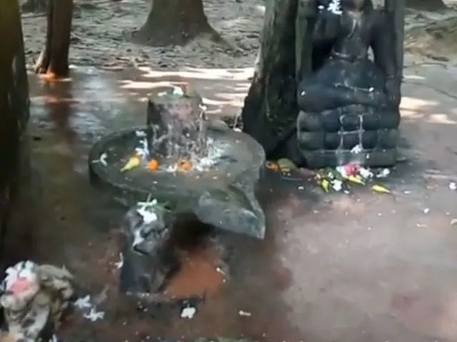 PunjabKesari, Devadeveshwar dham temple, Naimisharanya devadeveshwar dham temple, नैमिषारण्य देवदेश्वर धाम, देवदेश्वर धाम, Devi Sita, Vayu Dev, Dharmik Sthal, Religious Place in india, Hindu Teerth Sthal