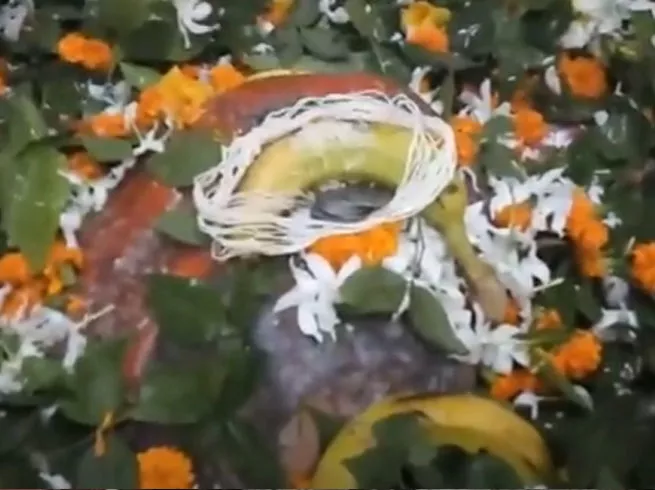 PunjabKesari, Devadeveshwar dham temple, Naimisharanya devadeveshwar dham temple, नैमिषारण्य देवदेश्वर धाम, देवदेश्वर धाम, Devi Sita, Vayu Dev, Dharmik Sthal, Religious Place in india, Hindu Teerth Sthal