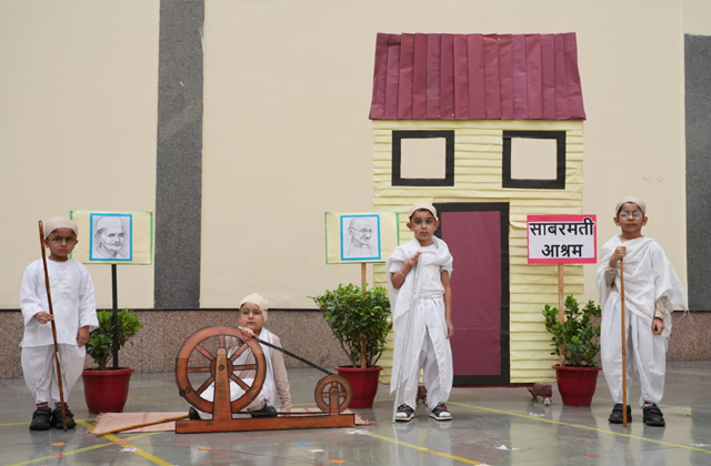 PunjabKesari, Gandhi Jayanti and Shastri Jayanti Program at DPS Indirapuram 