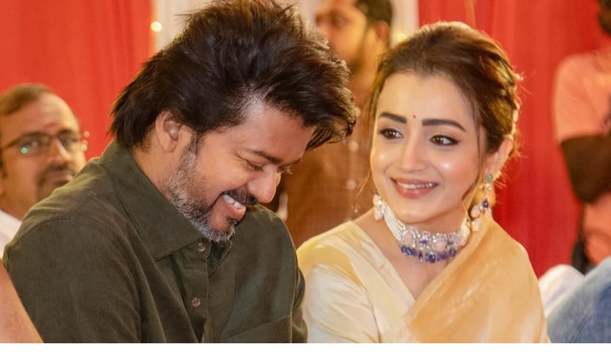 why Trisha Unfollowed Vijay